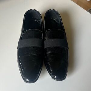 Van Heusen Black Patent Slip-On Loafers with Elastic Band